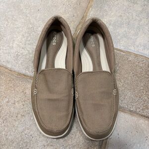 Crocs Walu II Khaki/Stucco Canvas Comfort Slip-on Loafer Women’s 9